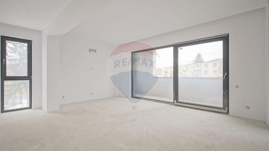 Apartament cu 2 camere decomandat în Centrul Civic