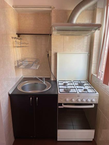 Apartament cu 2 camere decomandat în Rovine