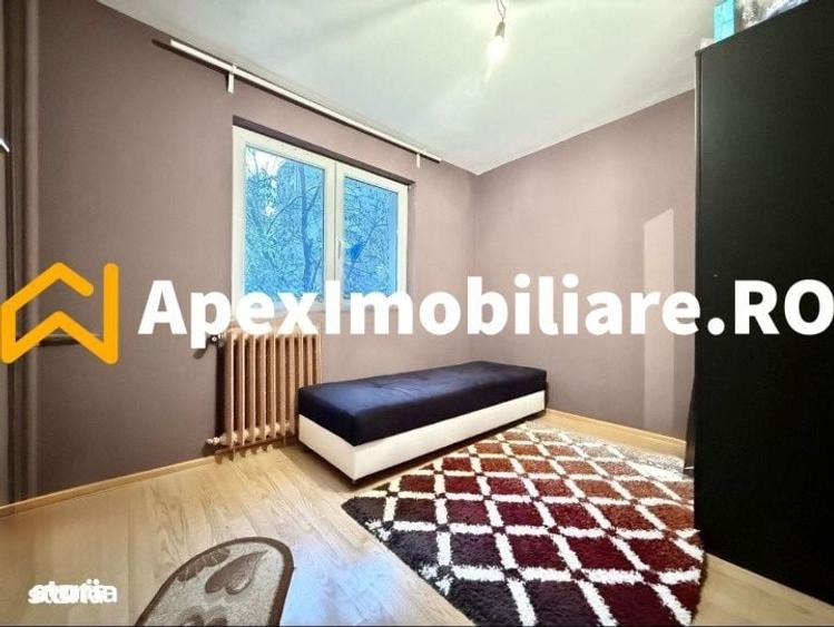 Apartament cu 4 camere decomandat, mobilat în Tei