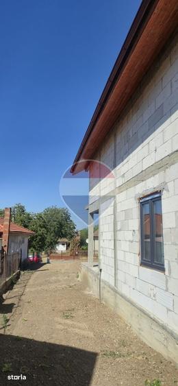 Casa / Vila cu 4 camere de vanzare - 9