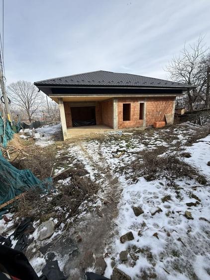 Casă cu 3 camere în Exterior Vest