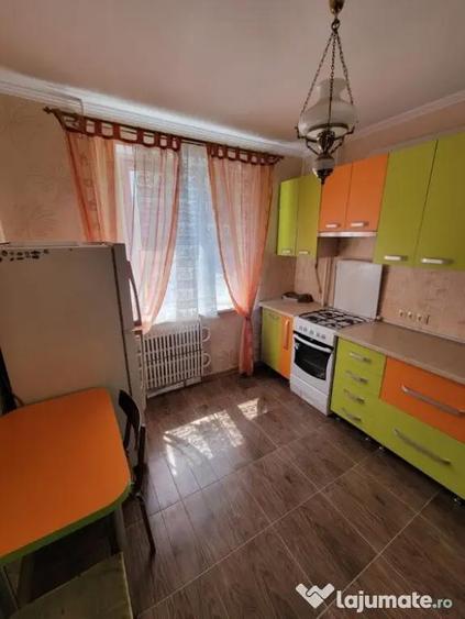 Apartament cu 2 camere decomandat în Grozăvești