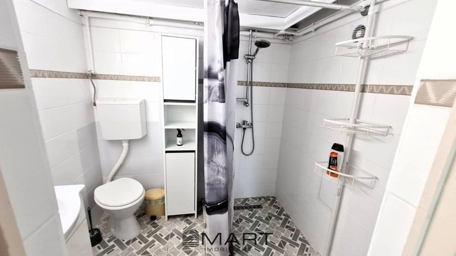 Apartament cu 3 camere decomandat în Sub Arini