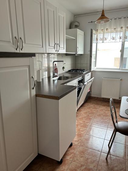 Apartament cu 2 camere decomandat în Exterior Vest