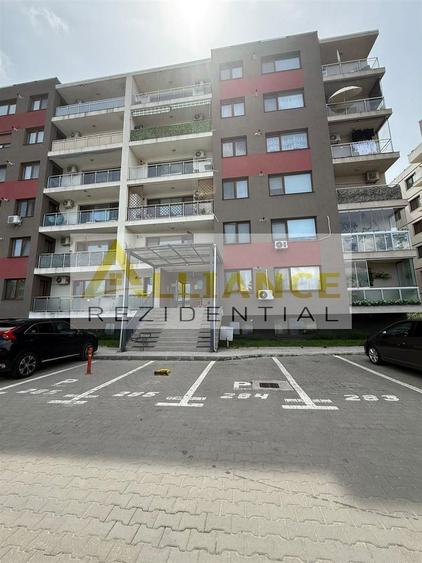 Apartament cu 2 camere semidecomandat în Metalurgiei