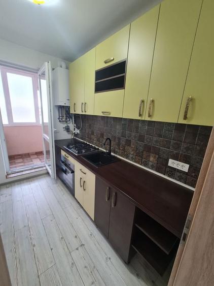 Apartament cu 2 camere decomandat în Giroc