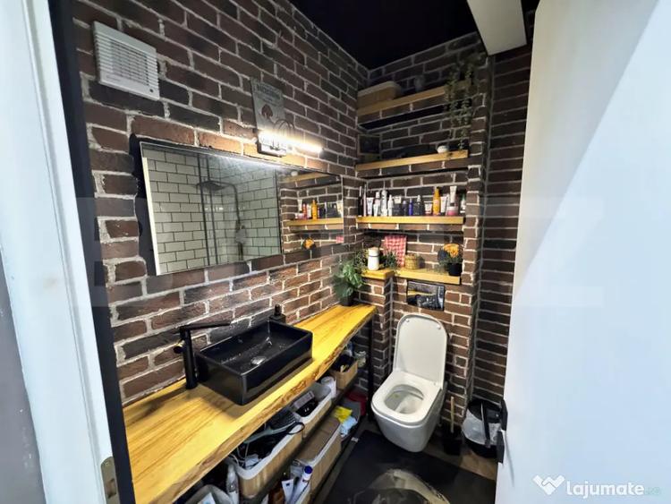Apartament cu 2 camere semidecomandat, mobilat în Industrial