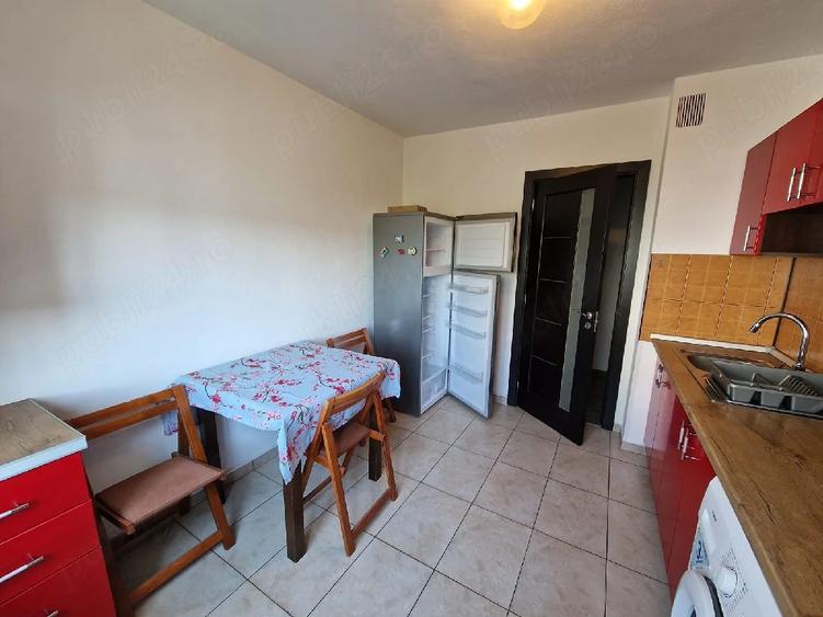 Apartament cu 2 camere decomandat în Calea Dumbrăvii