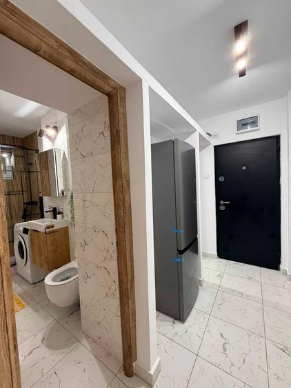 Apartament cu 2 camere semidecomandat în Micro 11