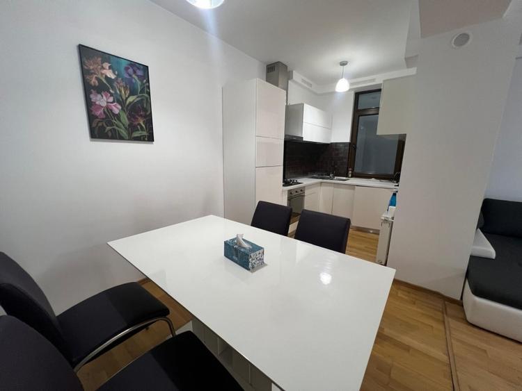 Apartament cu 2 camere decomandat, mobilat în Herăstrău