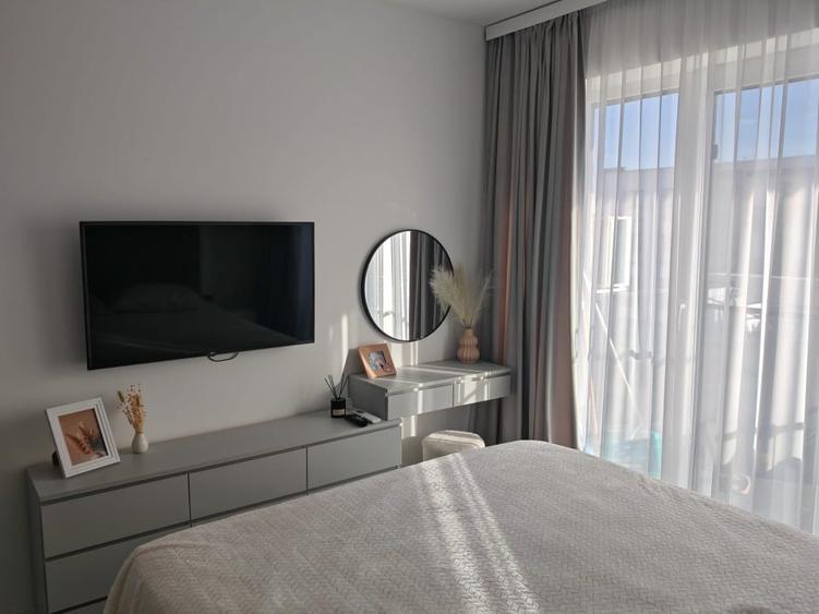 Apartament cu 3 camere decomandat, mobilat în Theodor Pallady