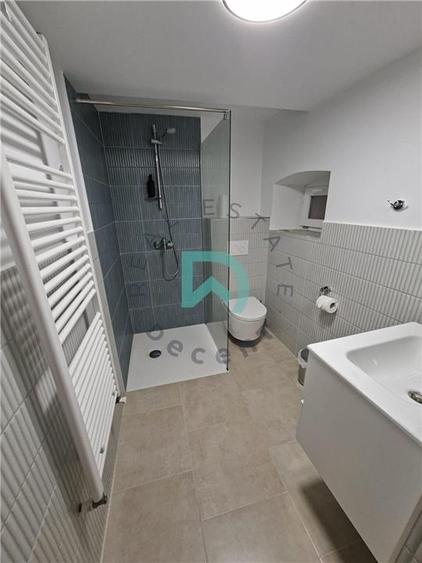 Apartament cu 2 camere semidecomandat, mobilat în Centrul Istoric