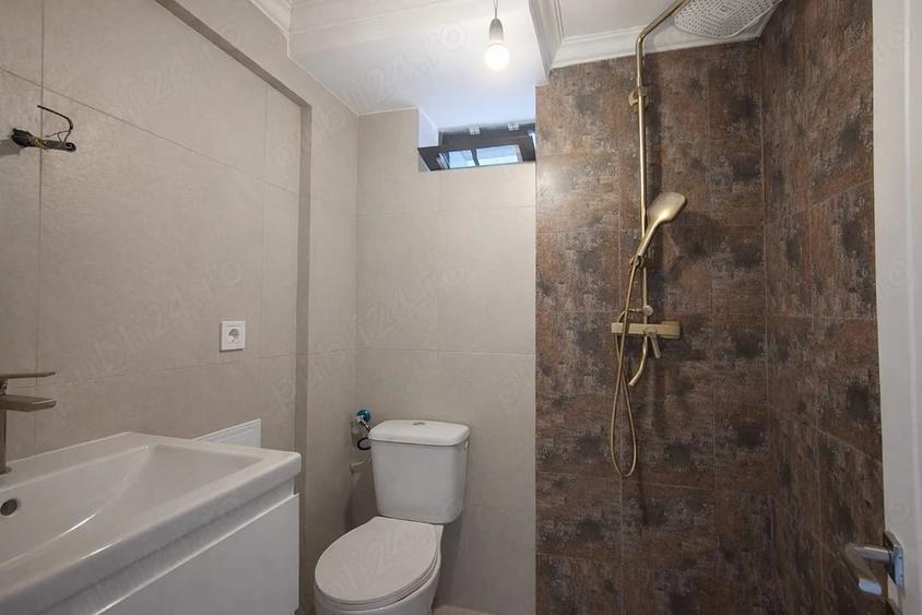 Casă cu Teren 299 Mp în Central