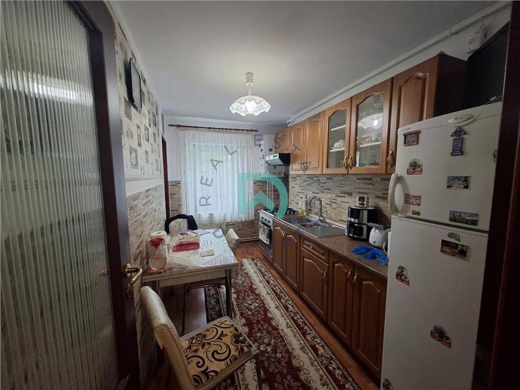 Apartament et 1, Astra, 3 camere, decomandat - 13