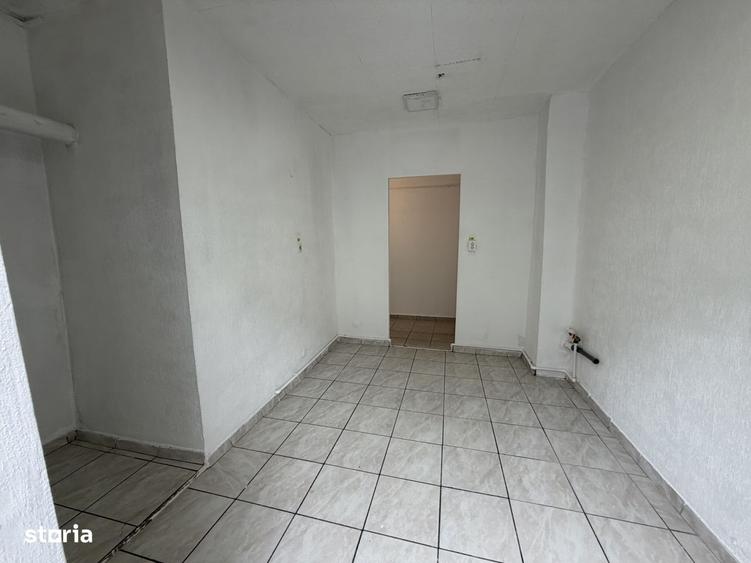 Spațiu comercial, de 30 mp, în Mioveni