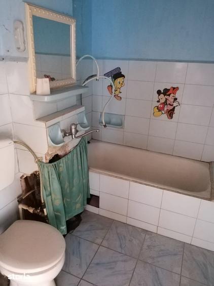 Apartament cu 3 camere în Tineretului