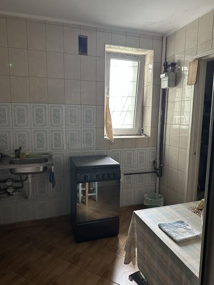Apartament cu 2 camere decomandat în Titan