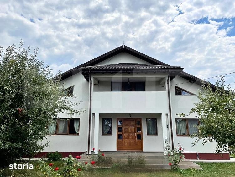 Casă cu 8 camere cu Teren 3000 Mp în Dragomirești