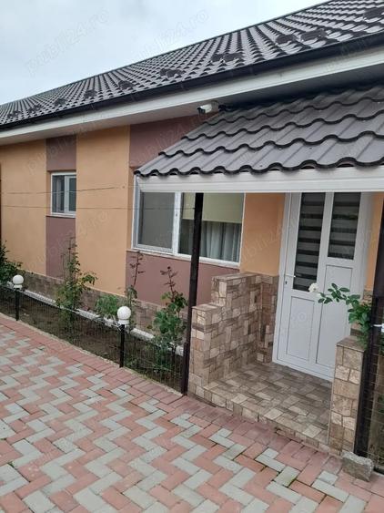 Casă cu Teren 800 Mp în Milești