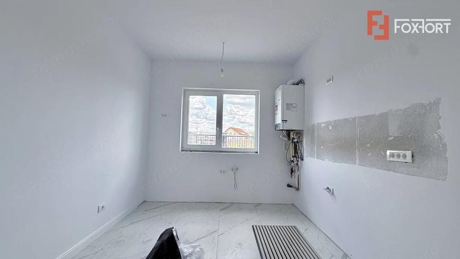 Casă cu 4 camere cu Teren 300 Mp în Urseni