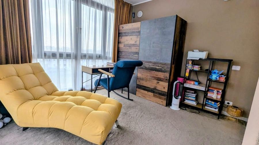 Apartament cu 3 camere decomandat, mobilat în Girocului