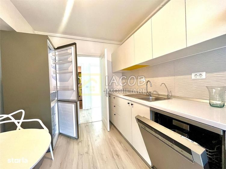 Apartament cu 3 camere decomandat în Ștefan cel Mare