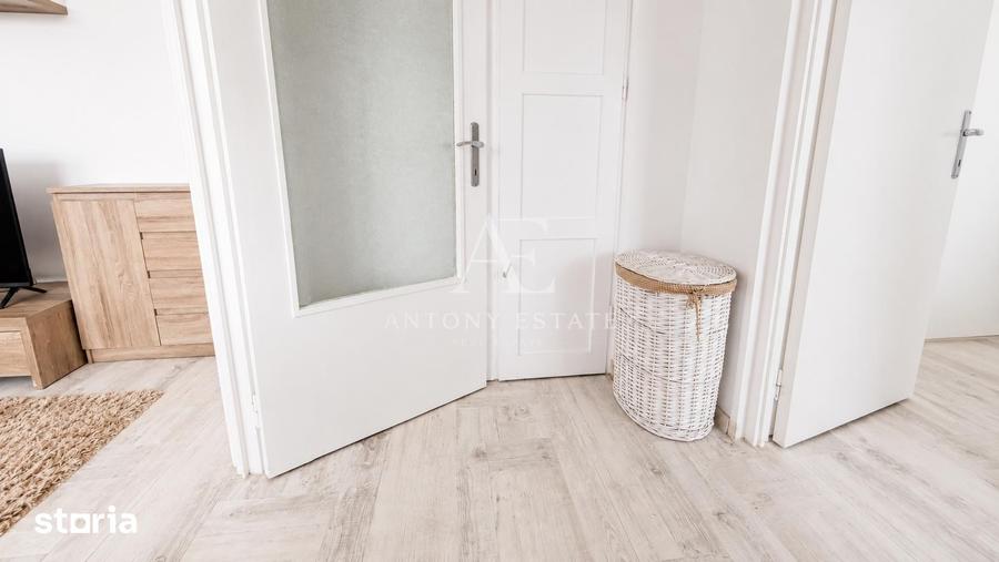 Apartament cu 2 camere semidecomandat, mobilat în Decebal