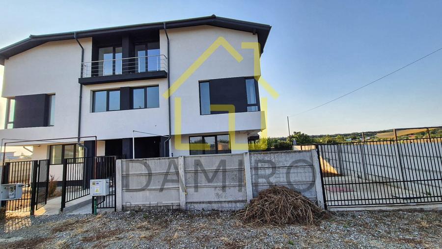 Casă cu 4 camere cu Teren 244 Mp în Periș