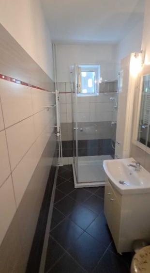 Apartament cu 2 camere semidecomandat în Dumbrăvița