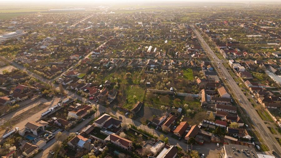 Teren Construcții intravilan de 1811 mp, în Aradul Nou