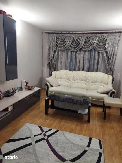 Casă cu 4 camere cu Teren 270 Mp în Războieni