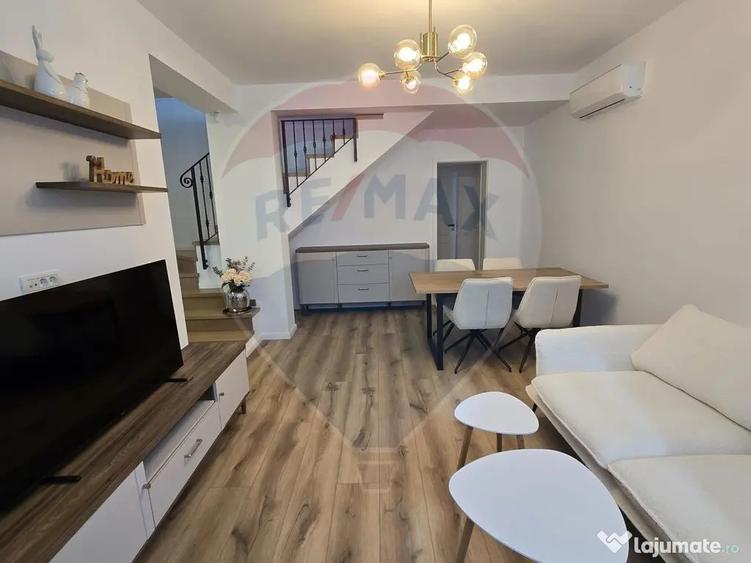 Casă cu 5 camere cu Teren 300 Mp în Ferme