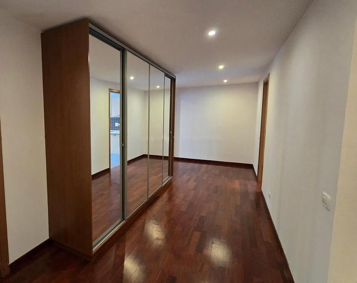 Apartament cu 3 camere decomandat în Herăstrău
