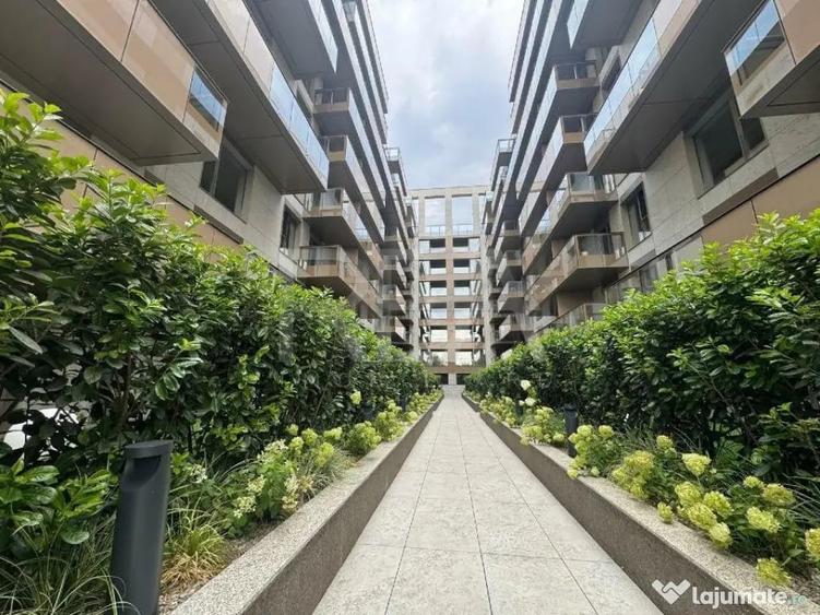 Apartament cu 3 camere decomandat în Iancului