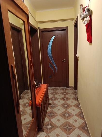 Apartament cu 2 camere decomandat în Energiei