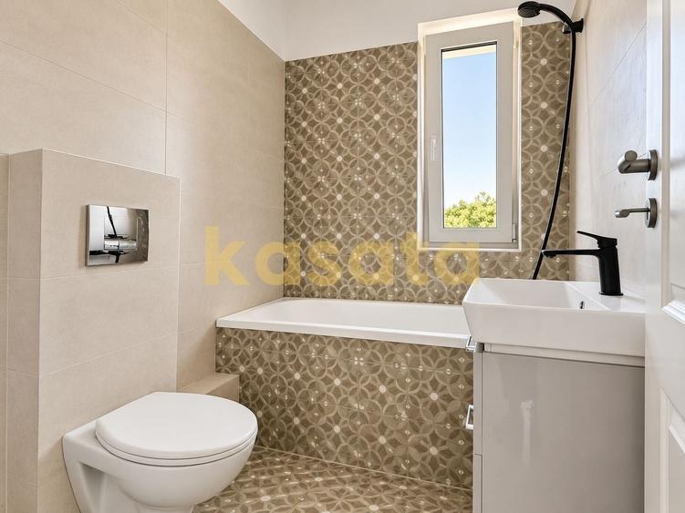 Duplex cu 4 camere cu Canalizare în Nord