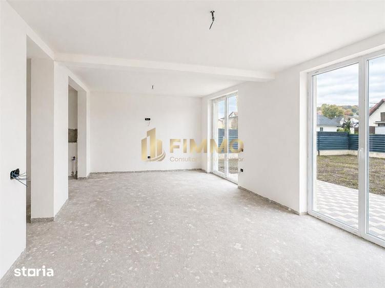 Casă cu 4 camere cu Teren 350 Mp în Șcheia