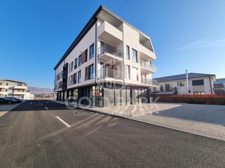 Spațiu comercial, de 160 mp, în Florești