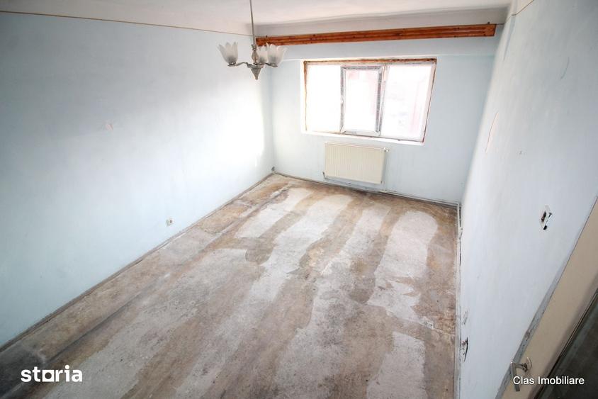 Apartament cu 2 camere decomandat în Steaua