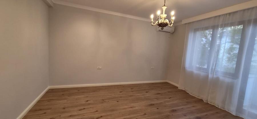 Apartament cu 3 camere decomandat în Foișorul de Foc