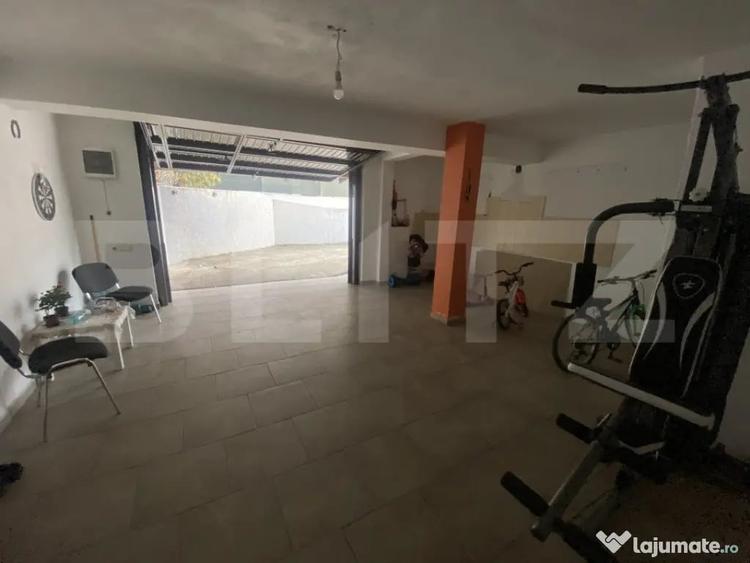 Casă cu 7 camere cu Teren 1100 Mp în Bucov