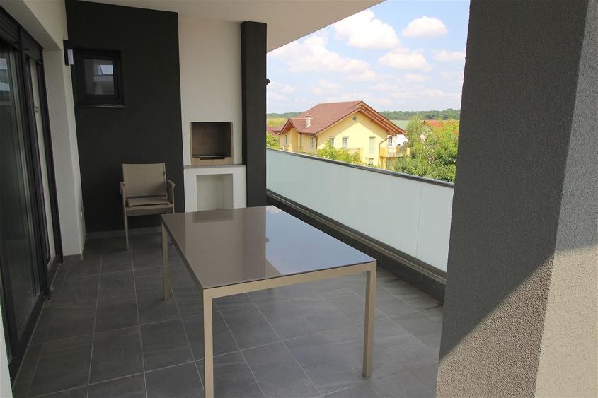 Apartament cu 3 camere decomandat, mobilat în Nord