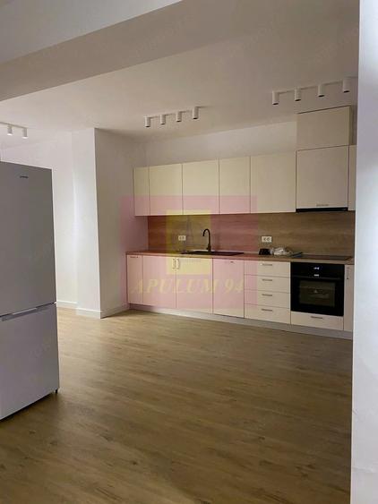 Apartament cu 4 camere decomandat în Armeneasca