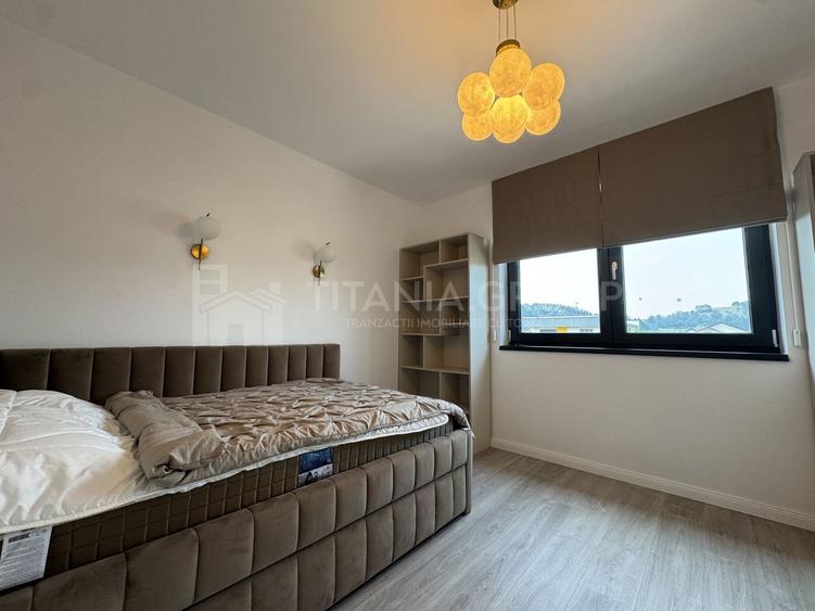 Duplex cu 3 camere cu Canalizare în Sânpetru