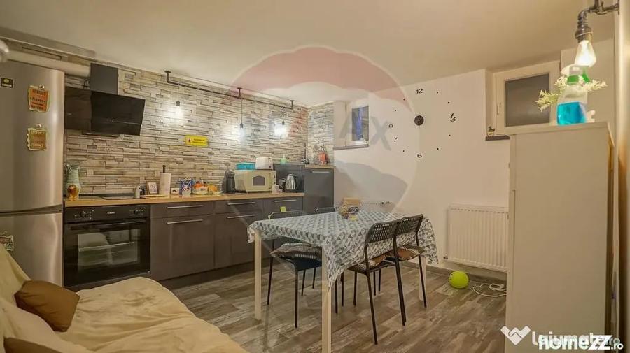Casă cu 3 camere cu Teren 147 Mp în Centrul Istoric