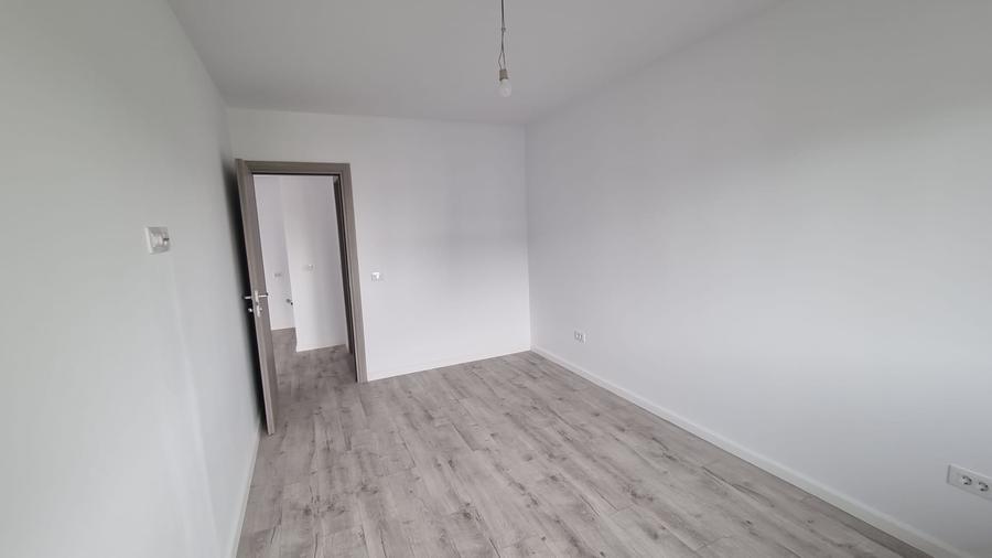 Apartament cu 2 camere semidecomandat în Vișan