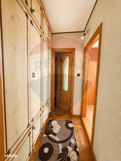 Apartament cu 3 camere în George Enescu