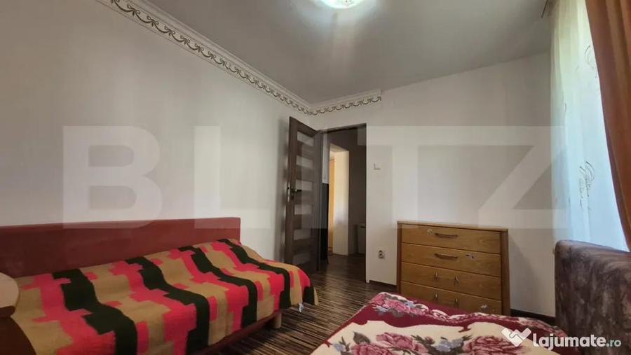 Apartament cu 2 camere semidecomandat în Botizului