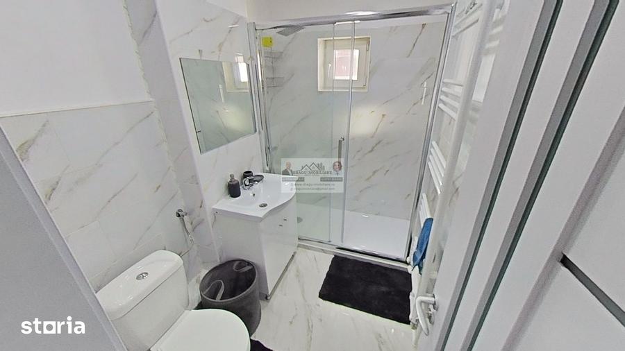 Apartament cu 2 camere semidecomandat, mobilat în Central