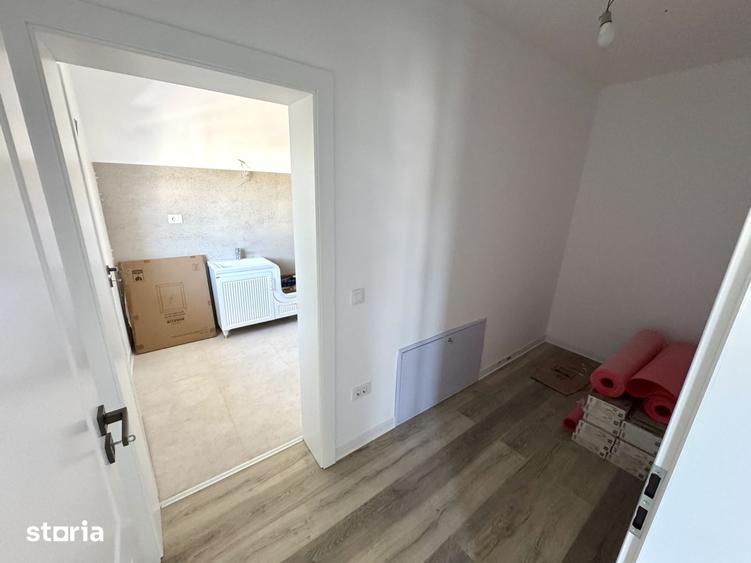 Casă cu 5 camere cu Teren 450 Mp în Bucium